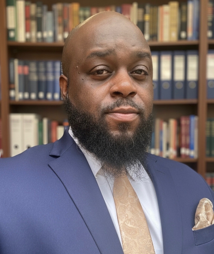 CJ Powell : Licensed Funeral Director and Embalmer- Fairburn